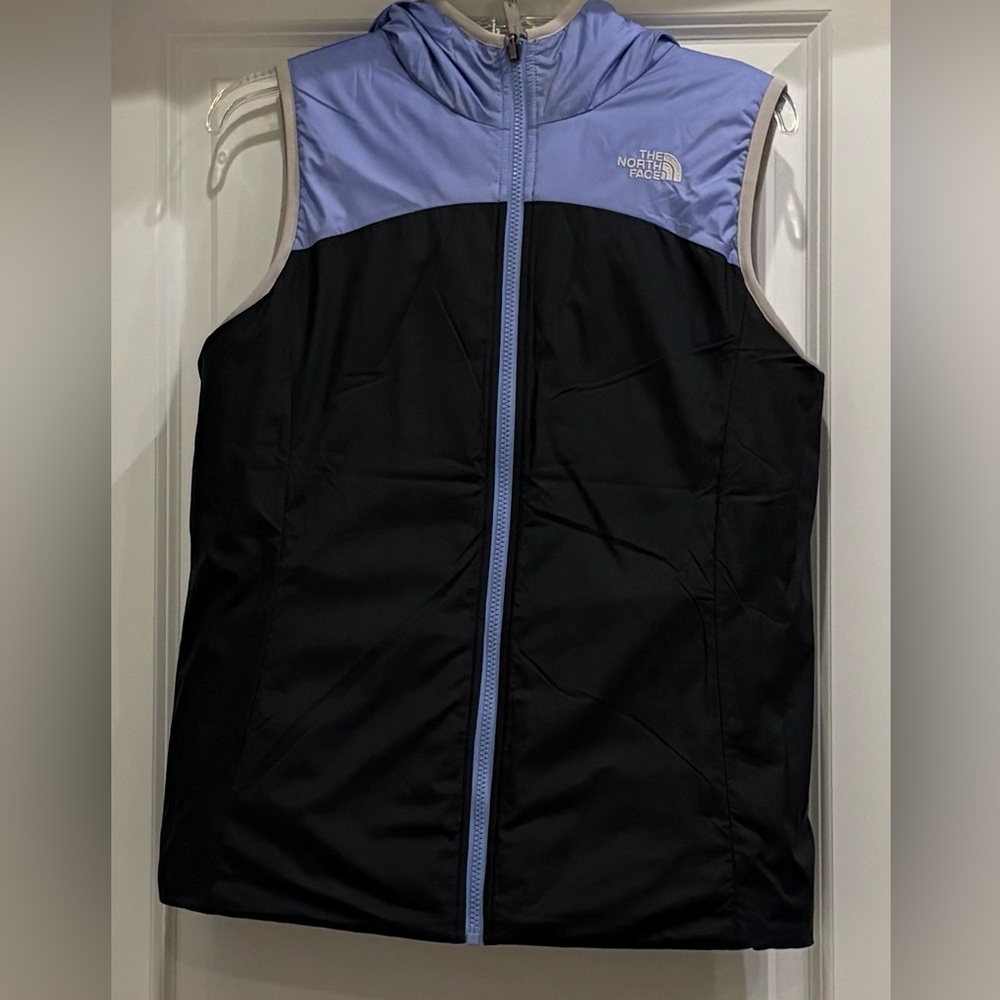 The North Face Reversible Vest - Picture 16 of 16
